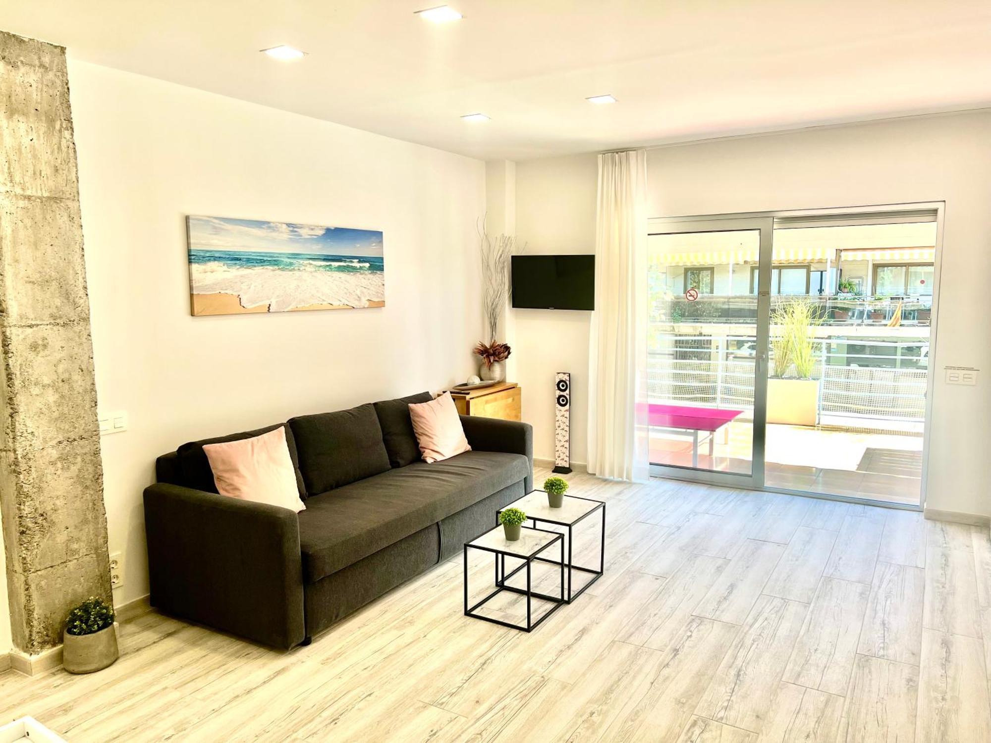 Con Terraza Y Piscina Apartamento *