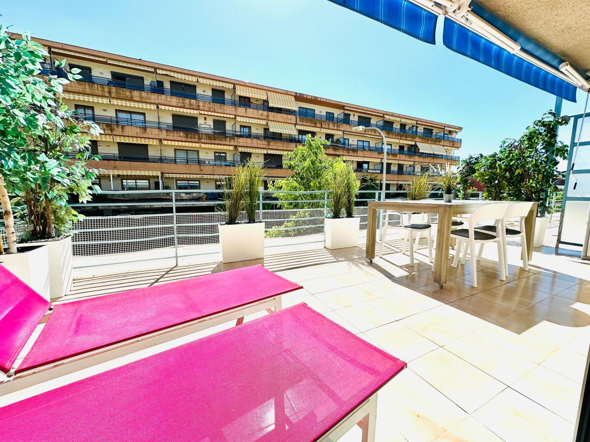 Con Terraza Y Piscina Apartamento Platja d'Aro (Playa de Aro)