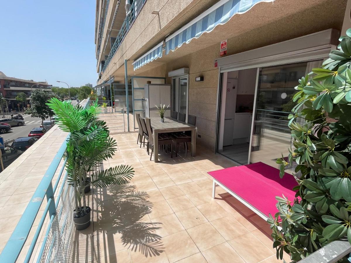 Salvis Terraza Y Piscina